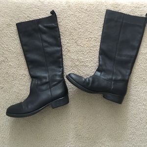 Nice leather black riding boots